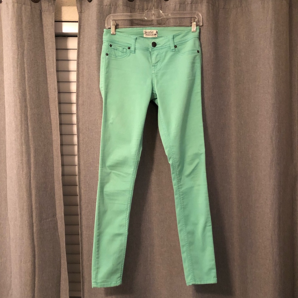 Spring & Summer- mint green skinny jeans🌸